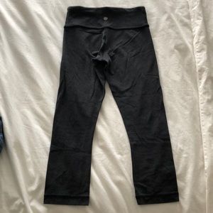 Lululemon cropped leggings